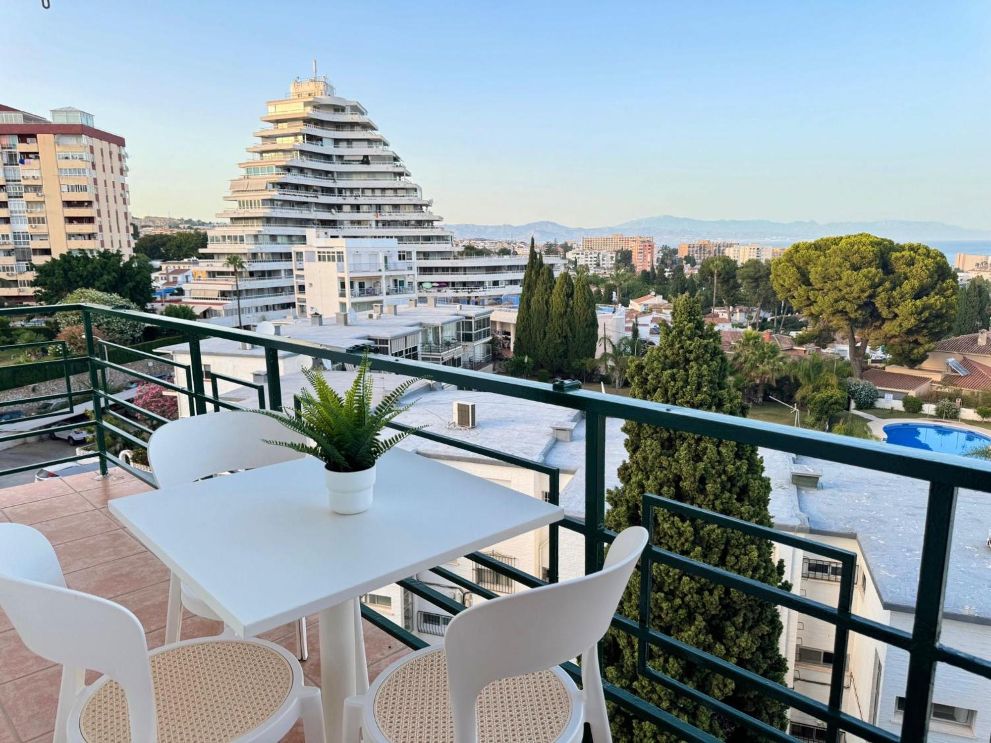 El Refugio- Panoramic Sea Views Lägenhet Benalmádena Exteriör bild